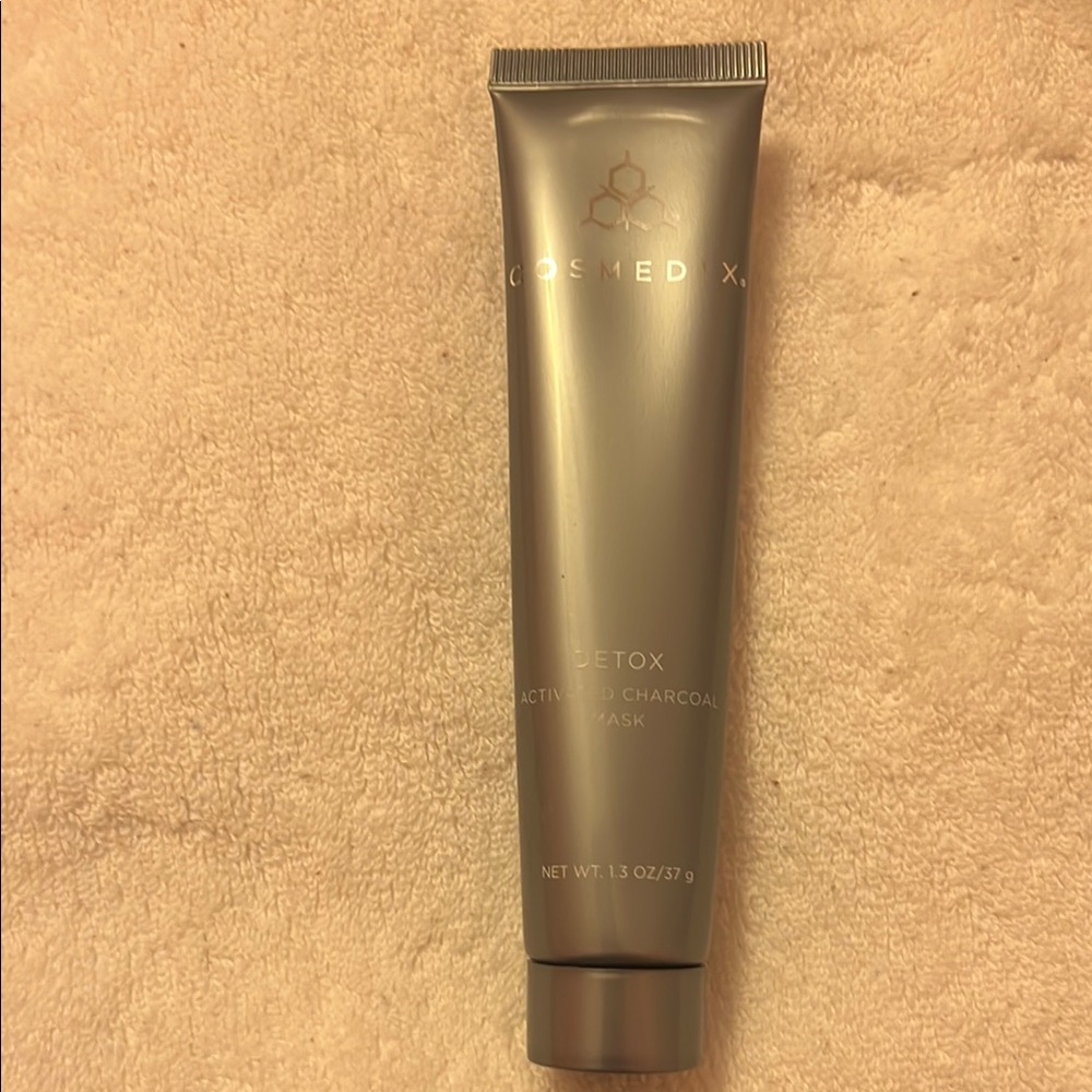 Cosmedix Gray Detox Mask